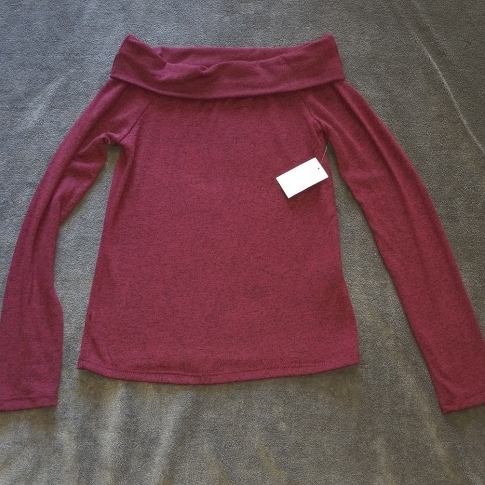 Maroon XS off shoulder long sleeve top
